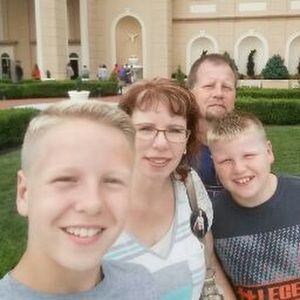 Meet your Posher, Lisa